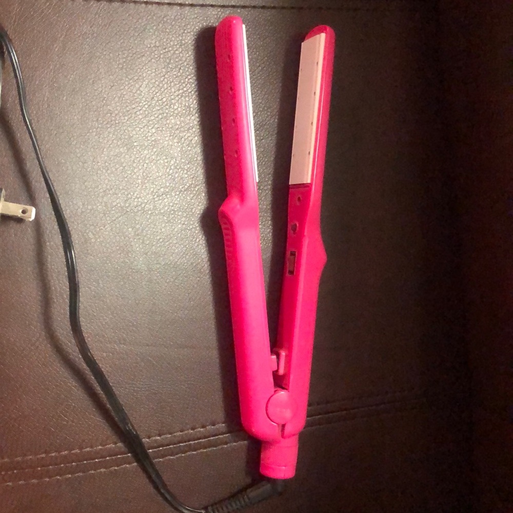 Flat iron